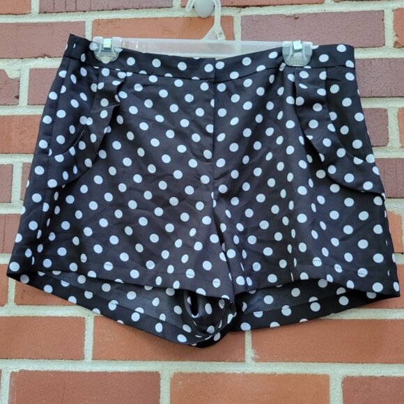 Flirtatious Other - Junior's Black & White Shorts - by Flirtatious - Size 11